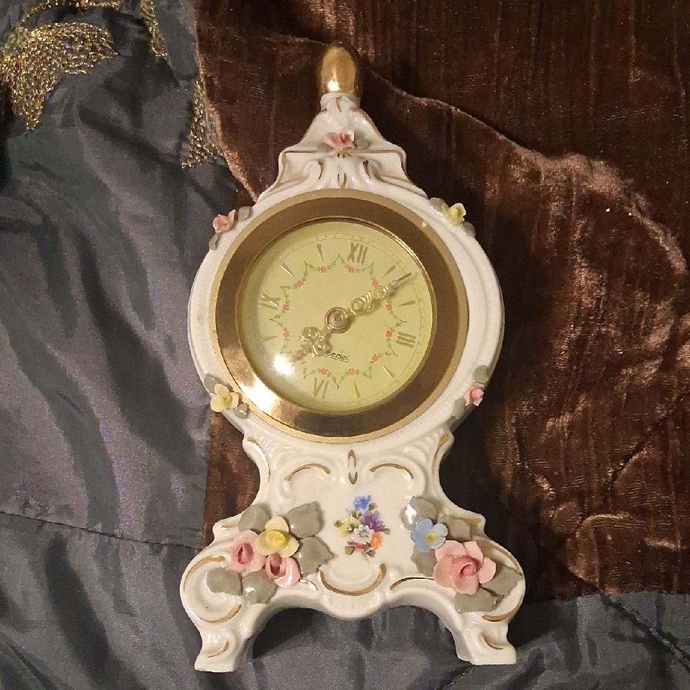 Dresden Bradley Mantle Clock